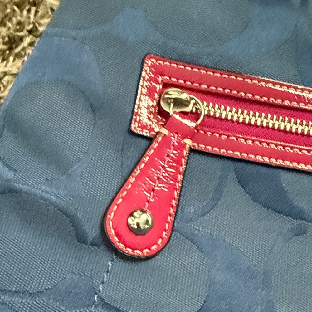 2010 coach bag with kiss lock Stylish Blue and Pink Women's Bag - Picture 6 of 7